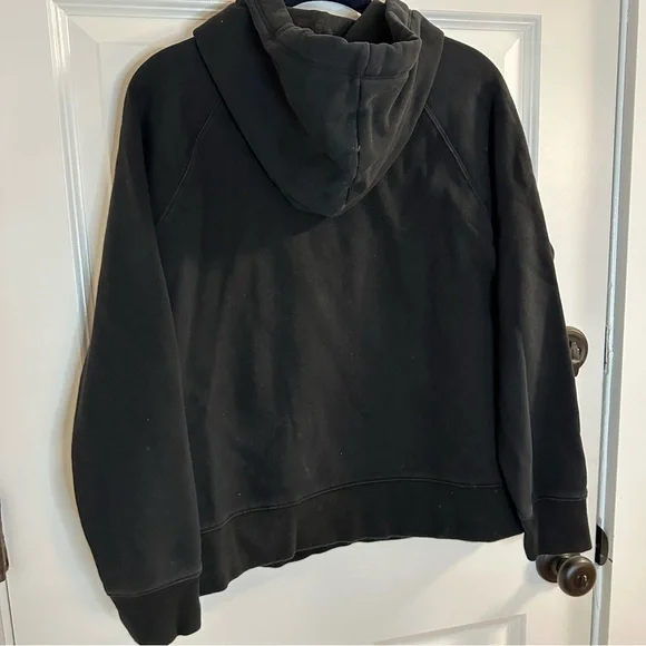 Banana Republic Black Hoodie - Picture 4 of 4